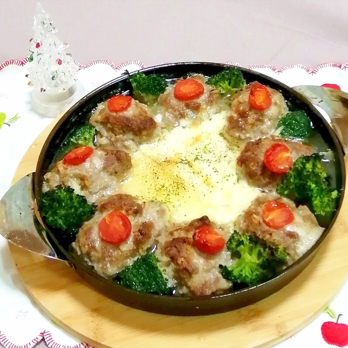 国産チーズで☆チーズフォンデュ風☆リースハンバーグ